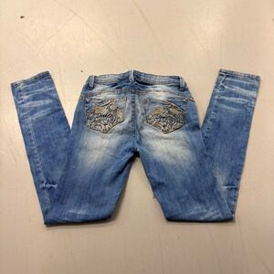 Vintage Y2K Apple Bottoms low-rise skinny jeans, with a light blue wash 28